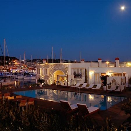 Cesme Marina Konukevi Exteriör bild