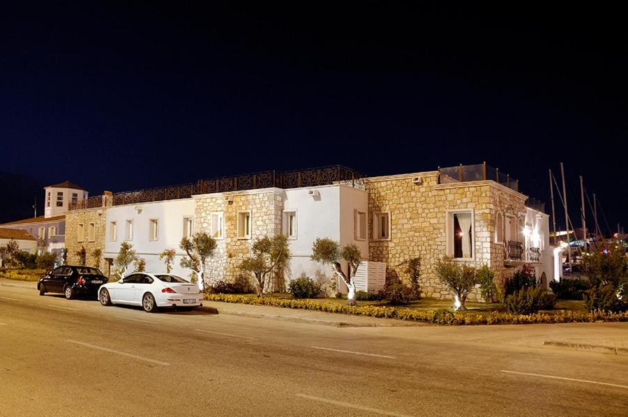 Cesme Marina Konukevi Exteriör bild